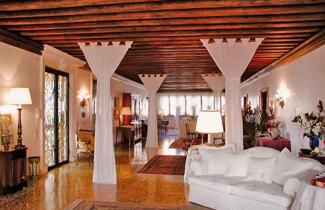 At Home a Palazzo-1